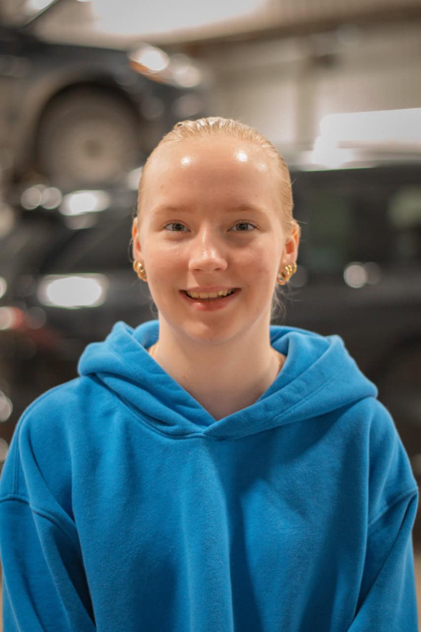 Alyssa Wiebe Vehicle Detailing/Reconditioning